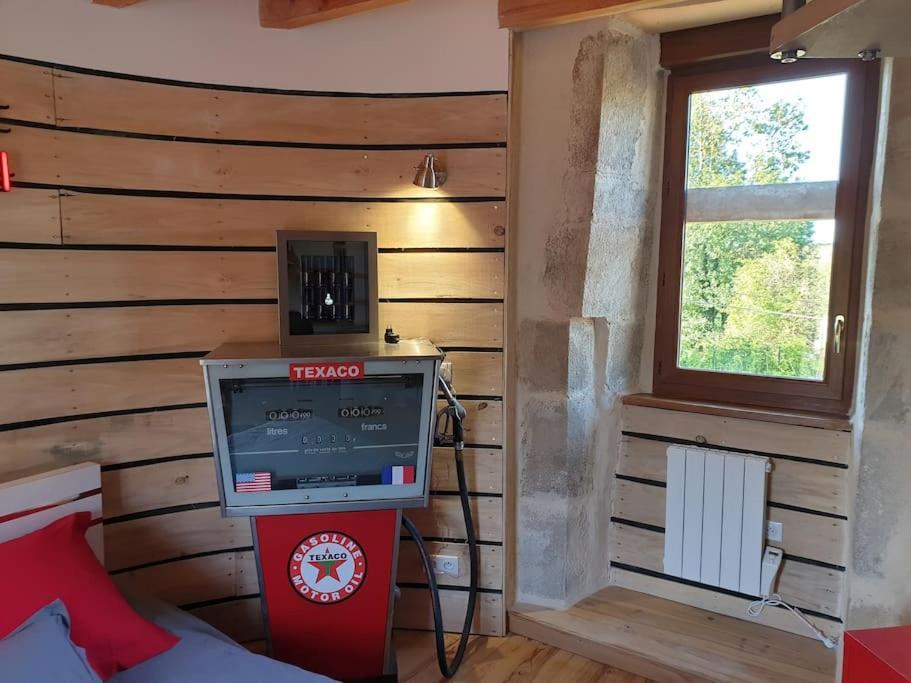 Tour De Charme Atypique Hotel Beauregard-l'Eveque Luaran gambar